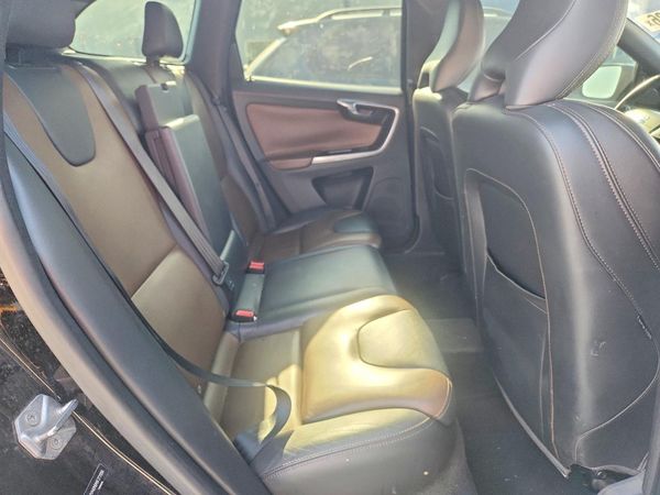 2015 VOLVO XC60