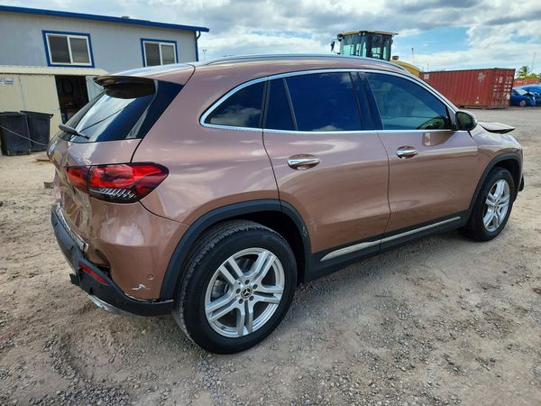 2022 MERCEDES-BENZ GLA GLA250