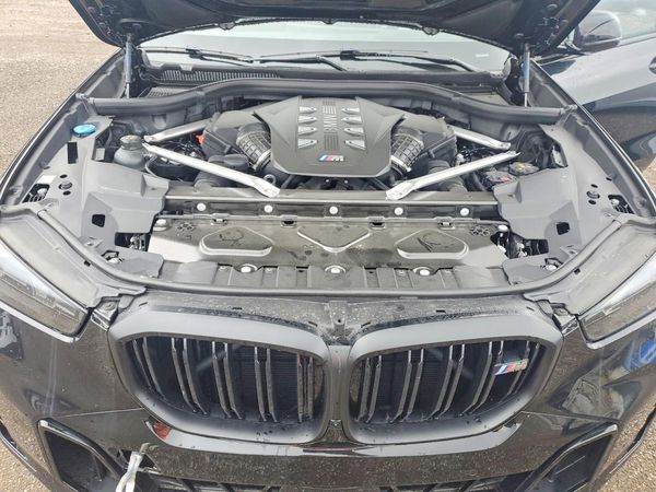 2026 BMW X5 M60i
