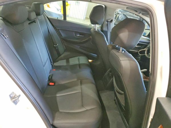 2014 BMW 320 SA