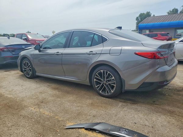 2026 TOYOTA CAMRY