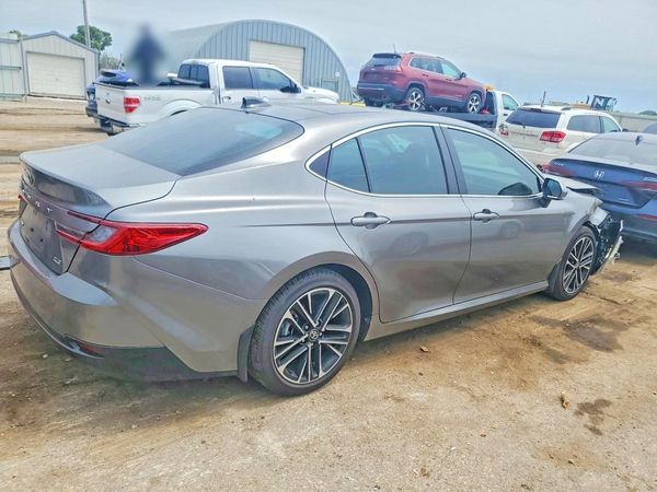 2026 TOYOTA CAMRY