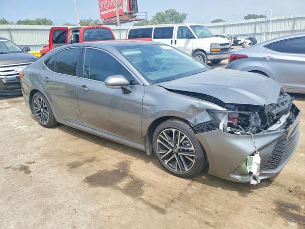 2026 TOYOTA CAMRY