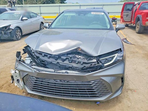 2026 TOYOTA CAMRY
