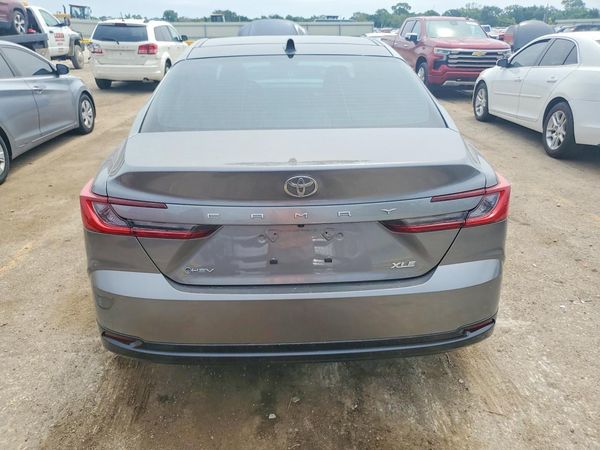 2026 TOYOTA CAMRY