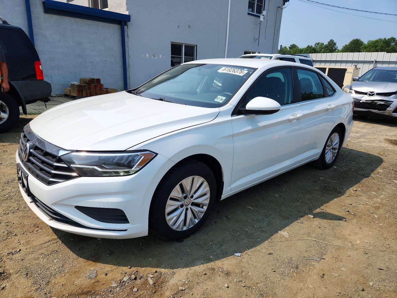 2019 VOLKSWAGEN JETTA S, SE, R-Line — Front 3/4