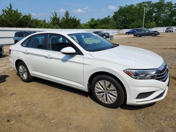 2019 VOLKSWAGEN JETTA S, SE, R-Line — Passenger 3/4