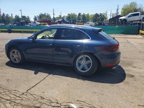 2015 PORSCHE MACAN