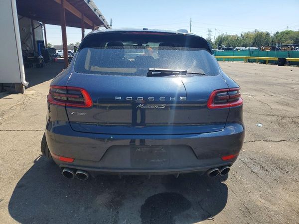 2015 PORSCHE MACAN