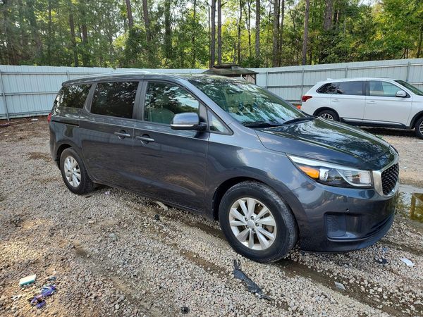 2017 KIA SEDONA LX