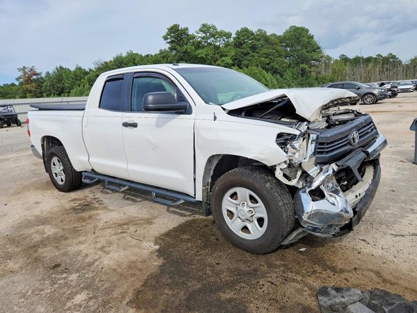 2015 TOYOTA TUNDRA SR5 Grade