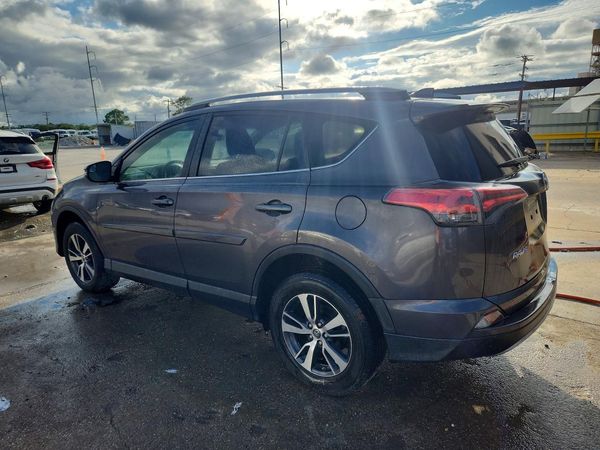 2017 TOYOTA RAV4 XLE