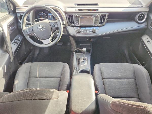 2017 TOYOTA RAV4 XLE