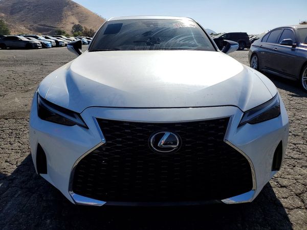 2023 LEXUS IS 300 Premium