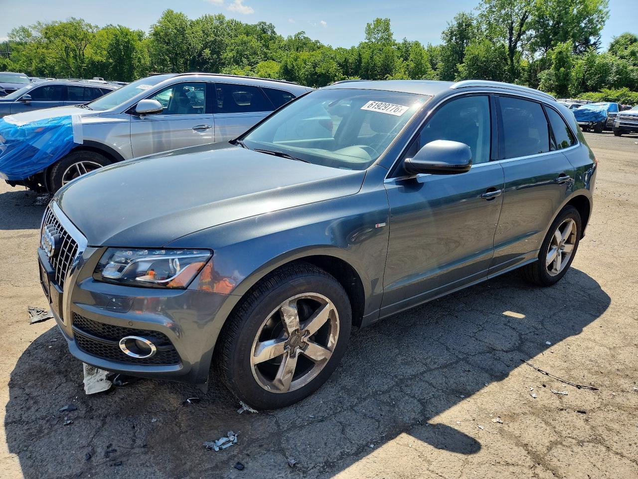2012 AUDI Q5 Premium Plus