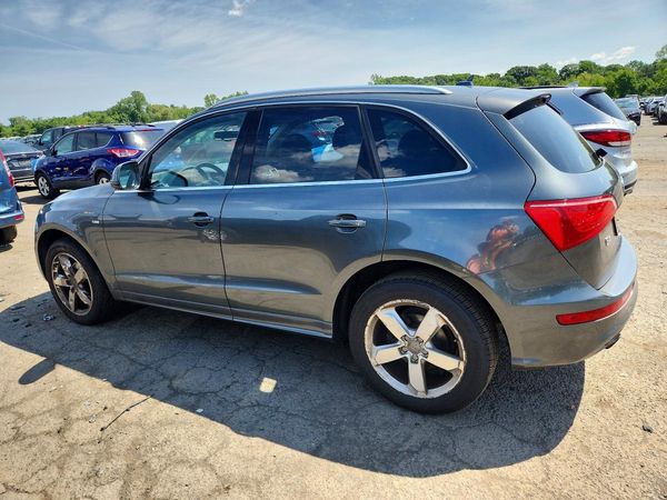 2012 AUDI Q5 Premium Plus