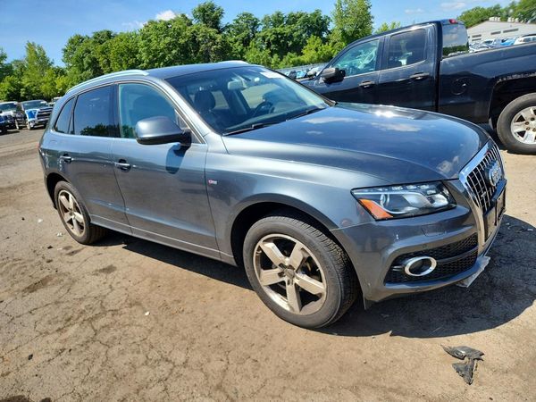 2012 AUDI Q5 Premium Plus