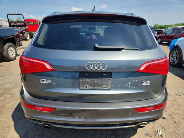 2012 AUDI Q5 Premium Plus