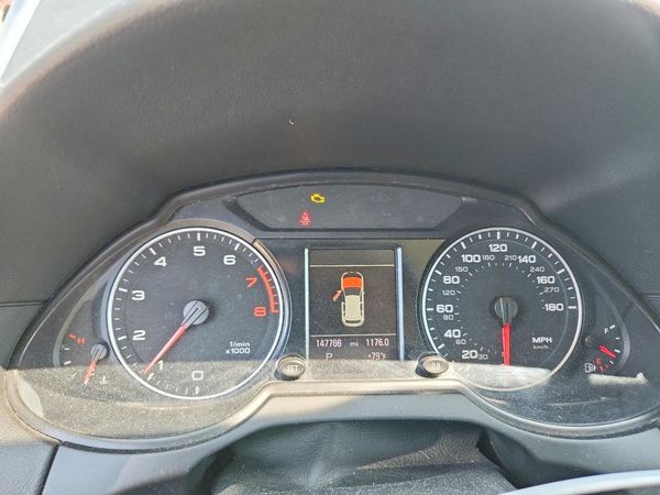 2012 AUDI Q5 Premium Plus
