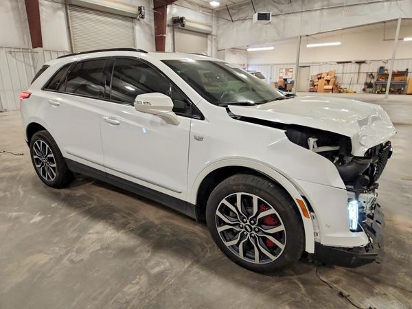 2023 CADILLAC XT5 Sport