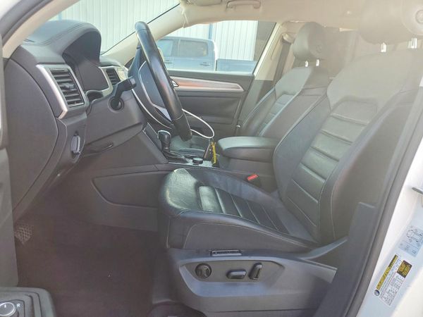 2018 VOLKSWAGEN ATLAS 4Motion SEL Premium