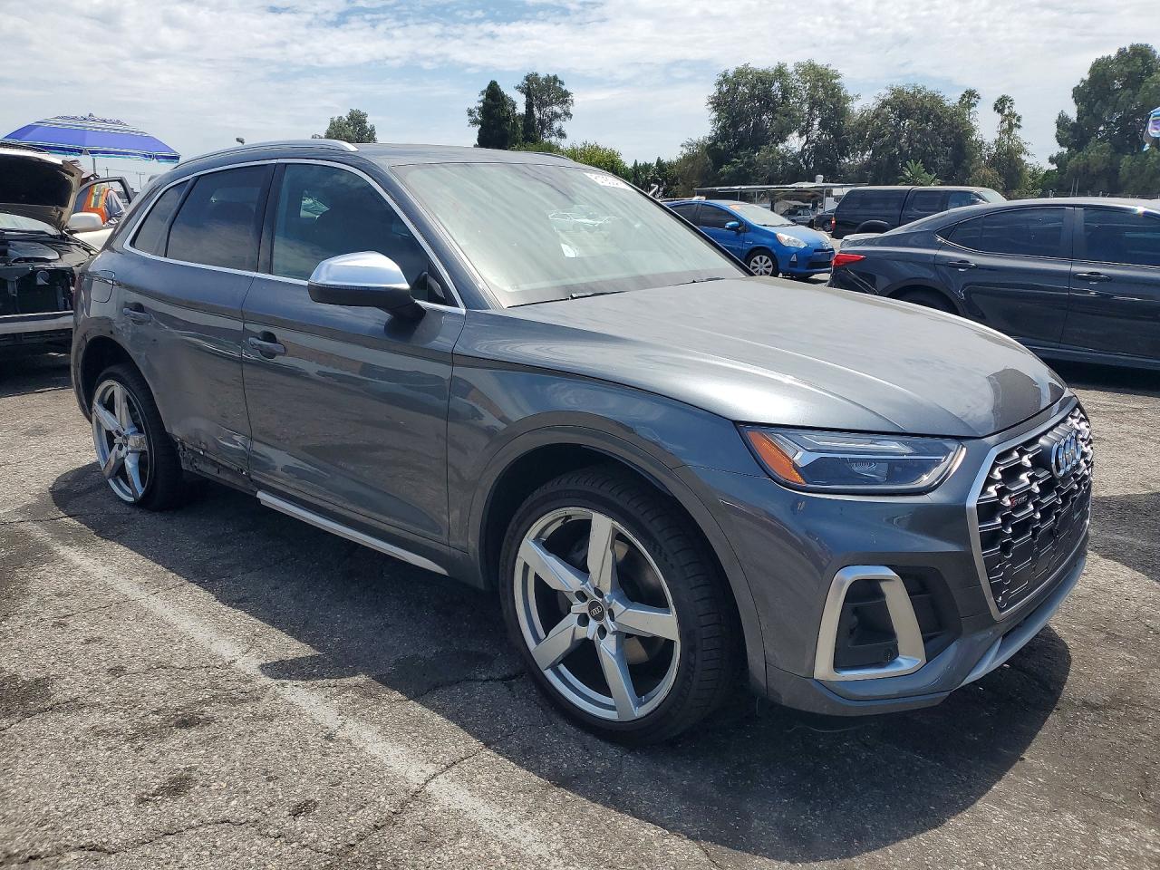 2021 AUDI SQ5