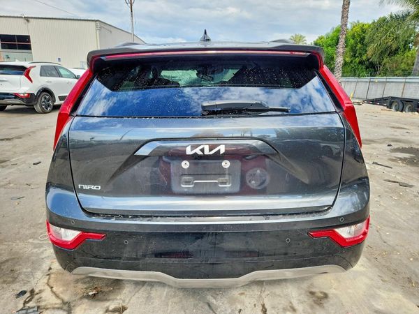 2024 KIA NIRO Wind