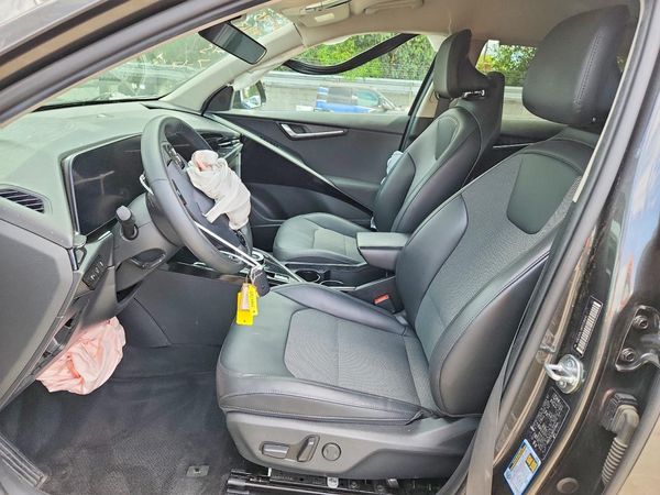 2024 KIA NIRO Wind