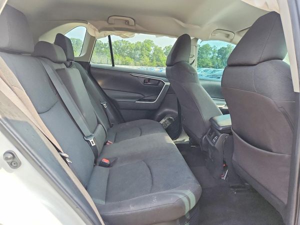 2021 TOYOTA RAV4 LE HV