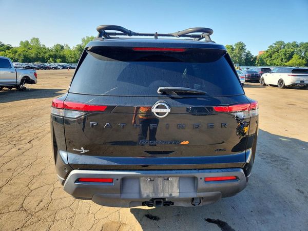 2023 NISSAN PATHFINDER SV