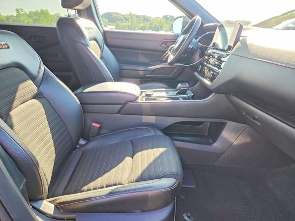 2023 NISSAN PATHFINDER SV