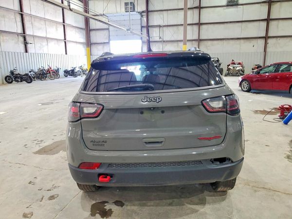 2022 JEEP COMPASS