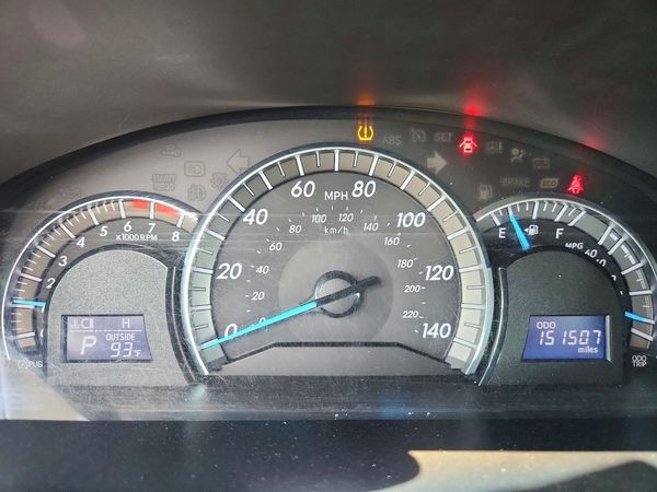 2012 TOYOTA CAMRY