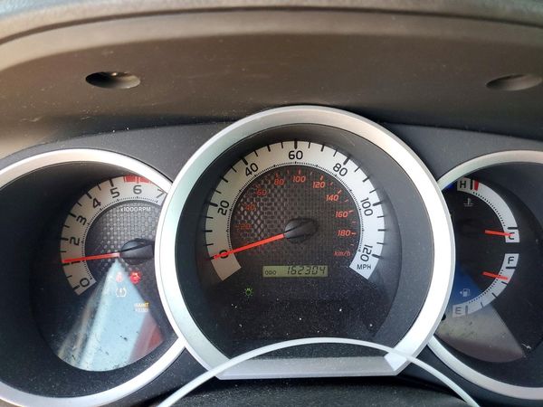 2015 TOYOTA TACOMA Delux Grade
