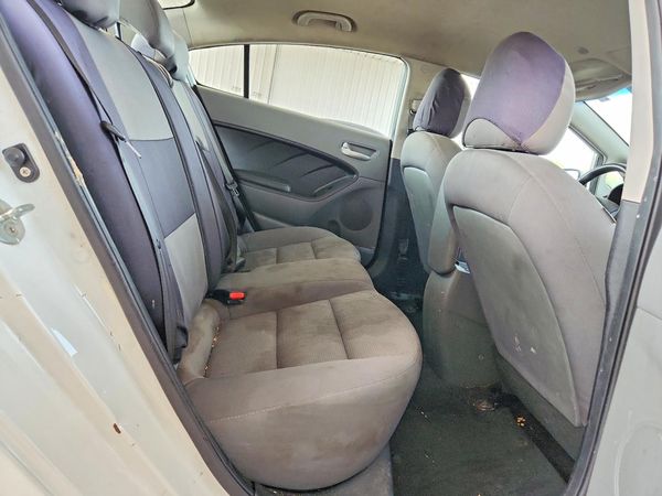 2017 KIA FORTE LX Base