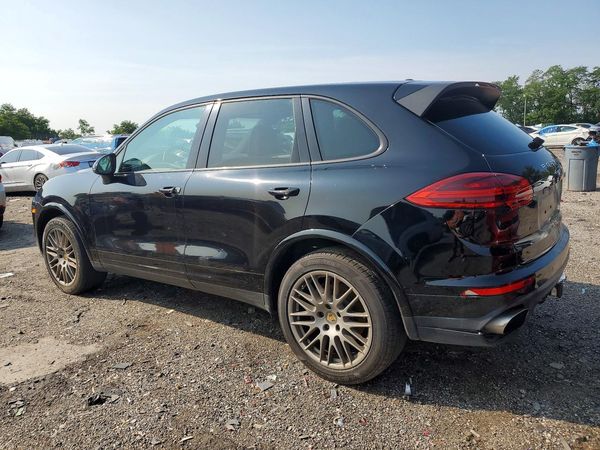 2017 PORSCHE CAYENNE