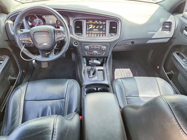 2017 DODGE CHARGER SXT
