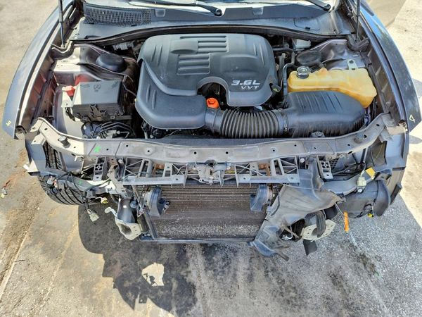 2017 DODGE CHARGER SXT