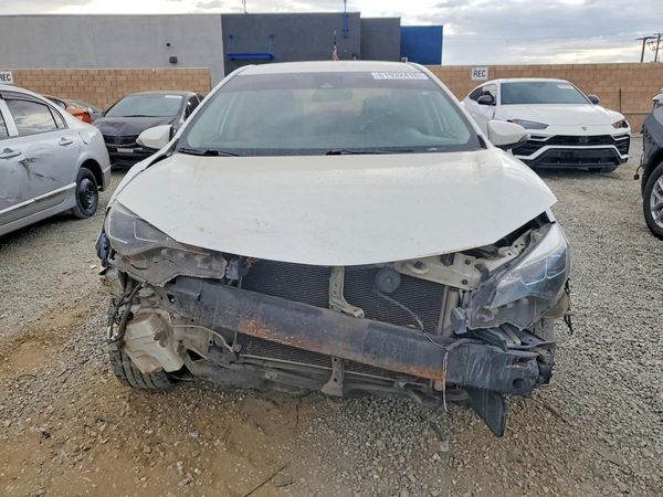 2017 TOYOTA COROLLA