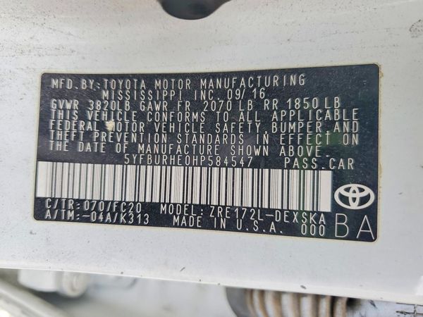 2017 TOYOTA COROLLA
