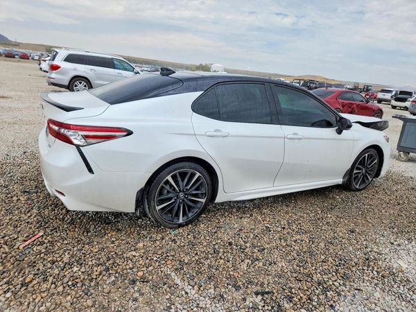 2019 TOYOTA CAMRY XSE