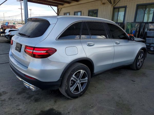2016 MERCEDES-BENZ GLC