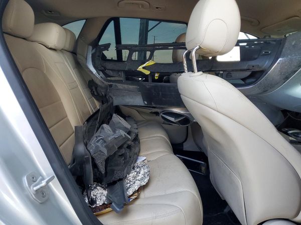 2016 MERCEDES-BENZ GLC