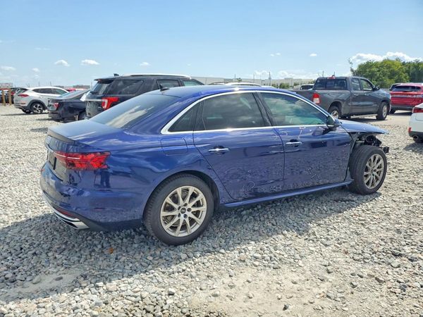 2022 AUDI A4 quattro Premium