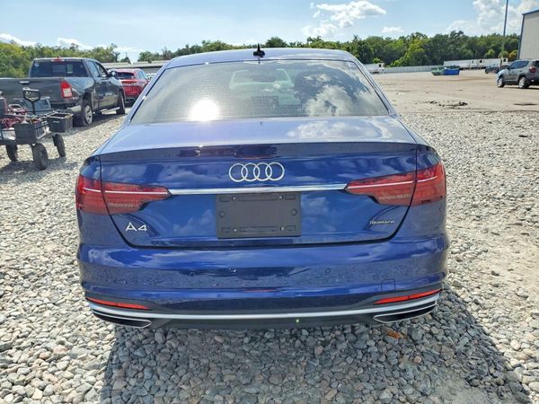 2022 AUDI A4 quattro Premium