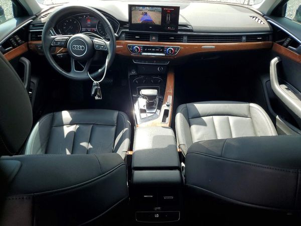 2022 AUDI A4 quattro Premium