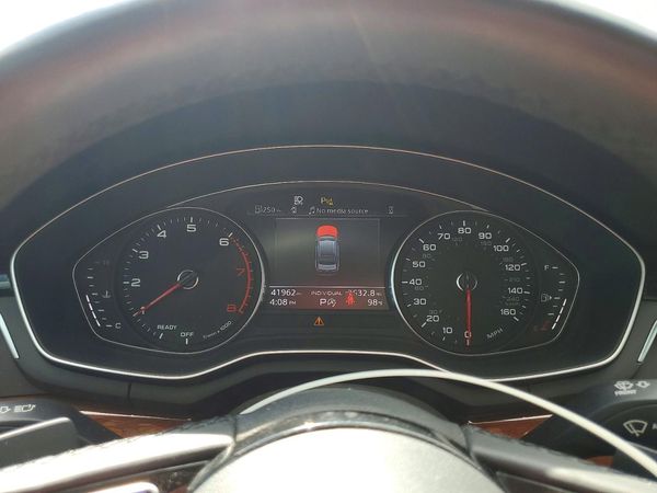 2022 AUDI A4 quattro Premium