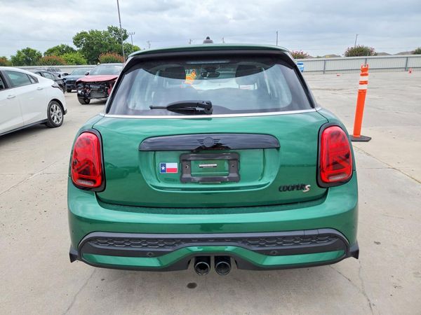2024 MINI COOPER