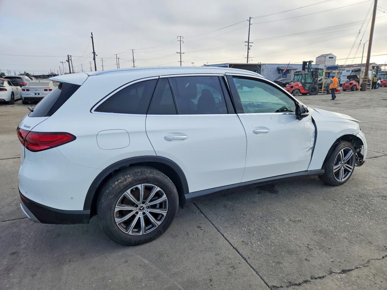 2024 MERCEDES-BENZ GLC