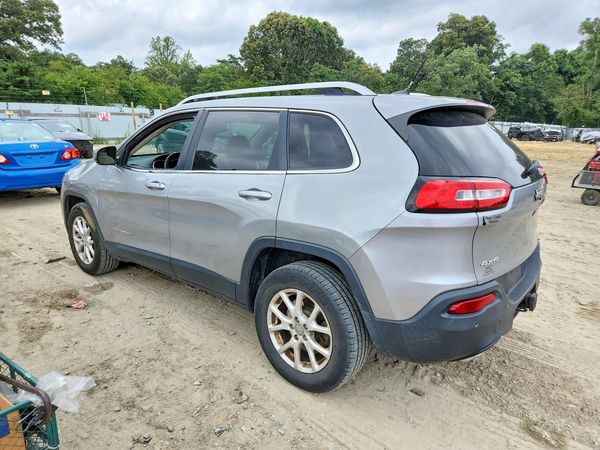 2015 JEEP CHEROKEE LATITUDE 4X4